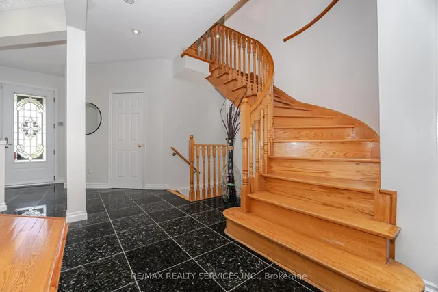 Additional image 20 of 59 Hullen Cres