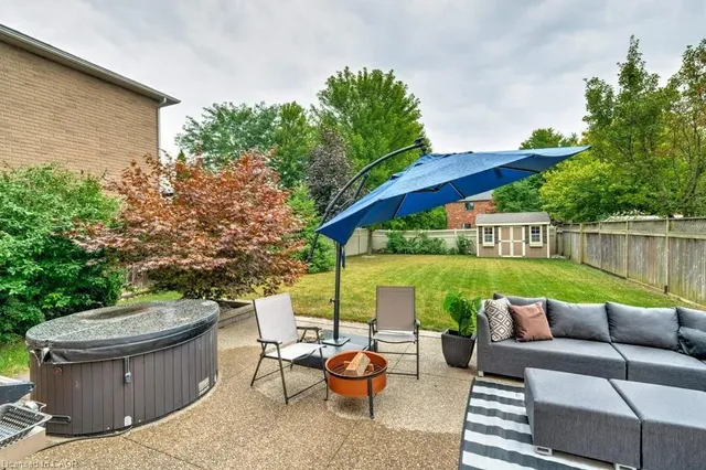 Additional image 40 of 47 Premier Rd