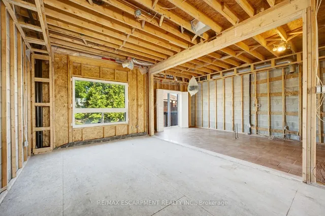 Additional image 10 of 6544 Opera Glass Cres