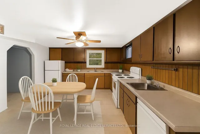 Additional image 18 of 147 Poplar Rd