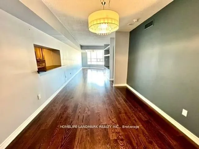 Additional image 17 of 71 Simcoe St Unit 1002