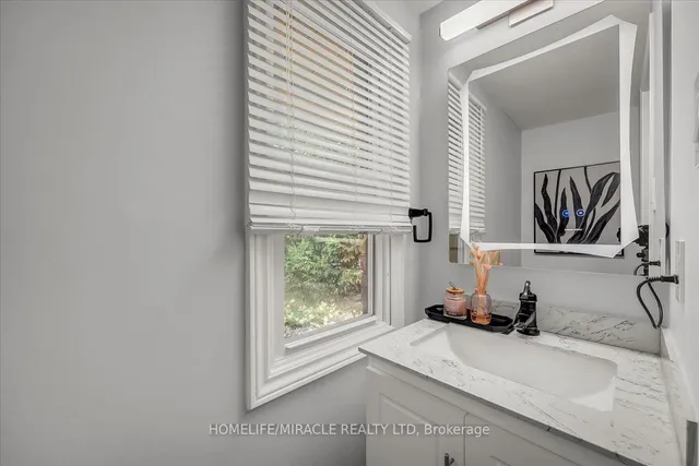 Additional image 38 of 301 O'donoghue Ave