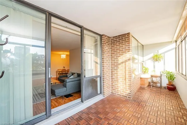 Additional image 22 of 18 Knightsbridge Rd Unit 304