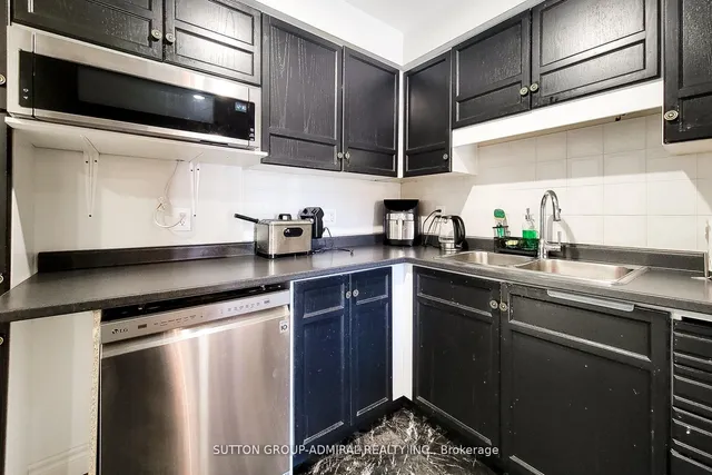 Additional image 10 of 2 Royalwood Crt Unit 52