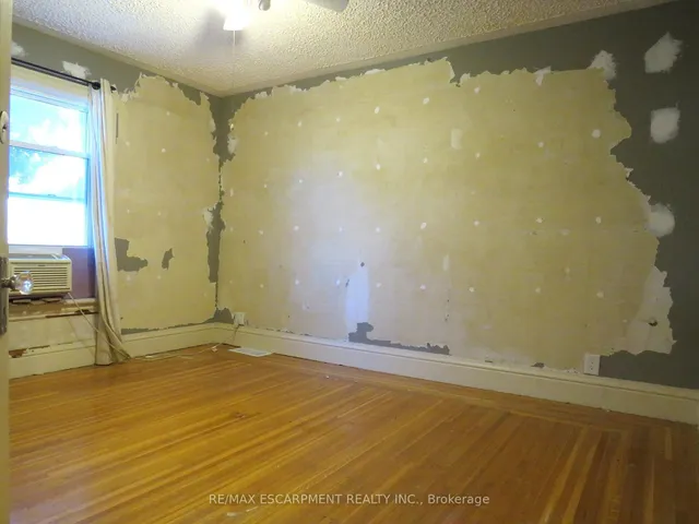 Additional image 10 of 120 Sanford Ave