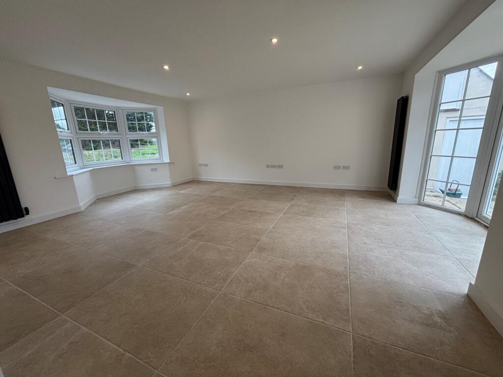 Additional image 7 of High Street, Colney Heath, AL4