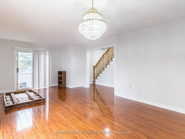 Additional image 16 of 95 Yellow Brick Rd