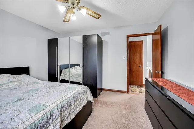 Additional image 20 of 140 Solomon Cres