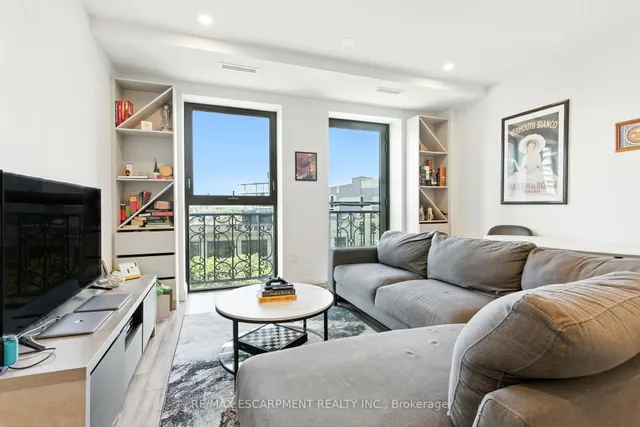 Additional image 15 of 118 King St Unit 523