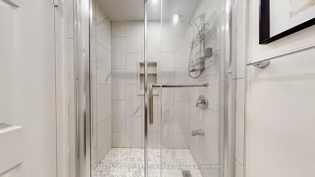 Additional image 25 of 30 Paperbirch Dr