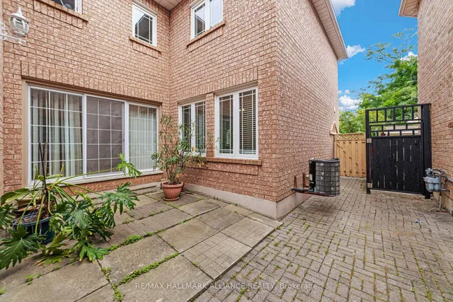 Additional image 37 of 365 Turnberry Cres