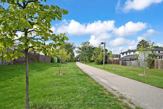 Additional image 24 of 17 Gladstone Sq