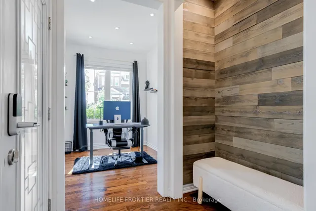 Additional image 5 of 422 Hinton Terr