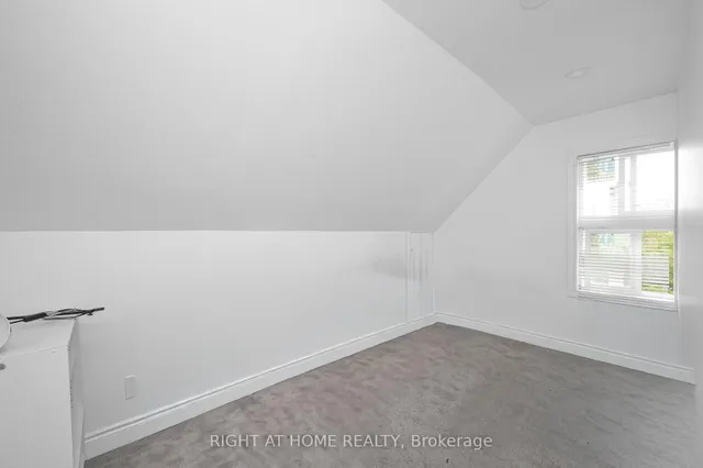 Additional image 30 of 18 Huntley St