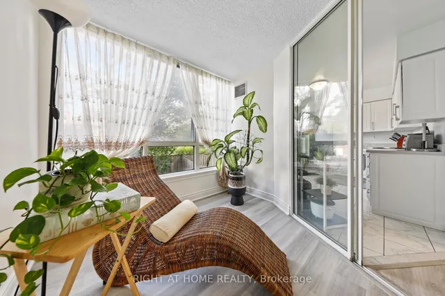 Additional image 32 of 1665 Victoria Park Ave Unit 206