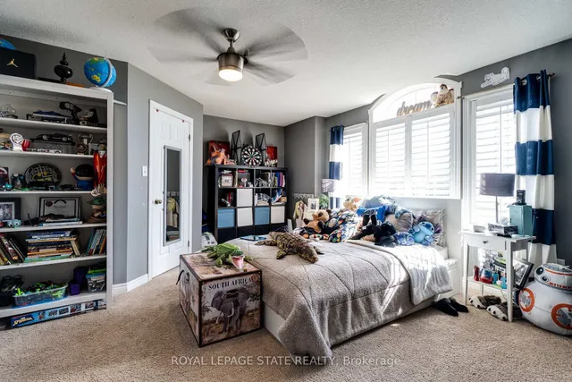 Additional image 29 of 274 Springvalley Cres