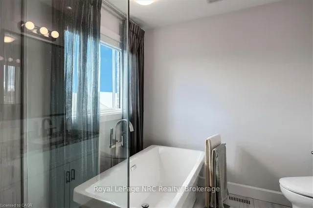 Additional image 35 of 20 Festival Way