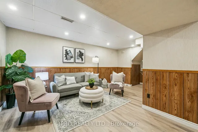 Additional image 33 of 3455 Caplan Cres Unit 3