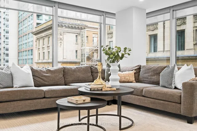 Additional image 8 of 30 Wellington St Unit 1005