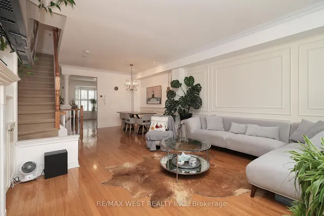 Additional image 5 of 8 James Stock Path