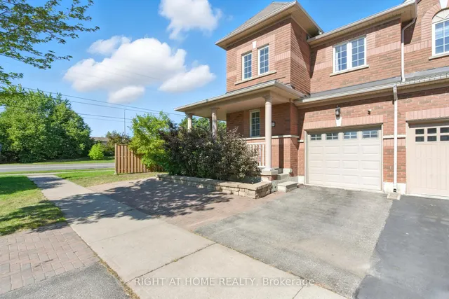 Additional image 23 of 1233 Lamont Cres