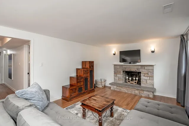 Additional image 26 of 406 Oakwood Dr