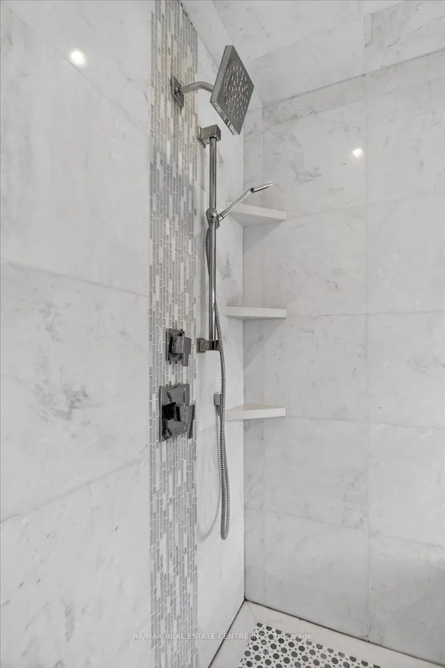 Additional image 26 of 980 Clark Blvd