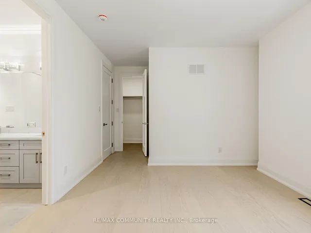 Additional image 31 of 43 Sugarbush Sq