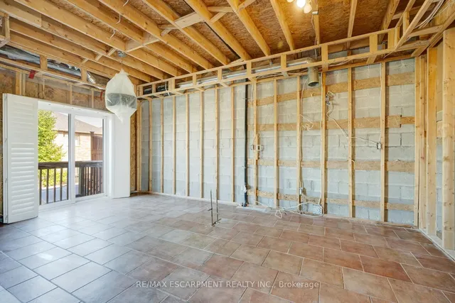 Additional image 13 of 6544 Opera Glass Cres