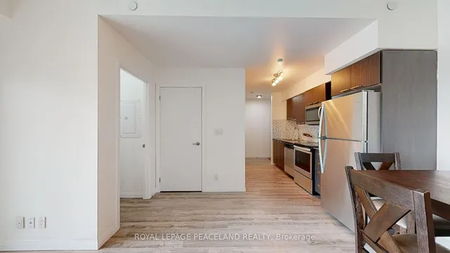 Additional image 6 of 2150 Lawrence Ave Unit 204