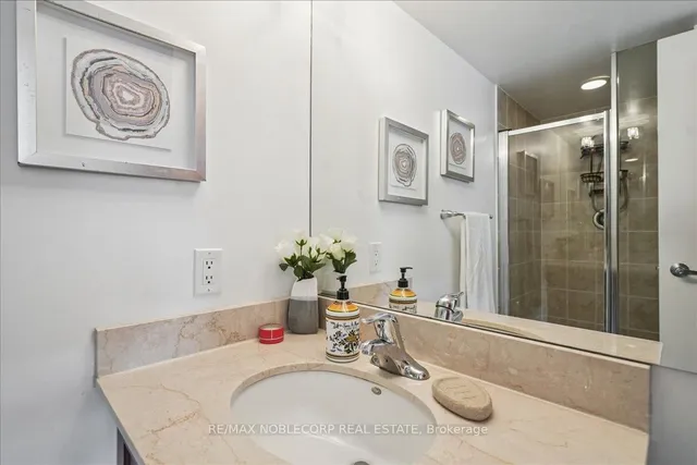 Additional image 31 of 60 St.Clair Ave Unit 1001