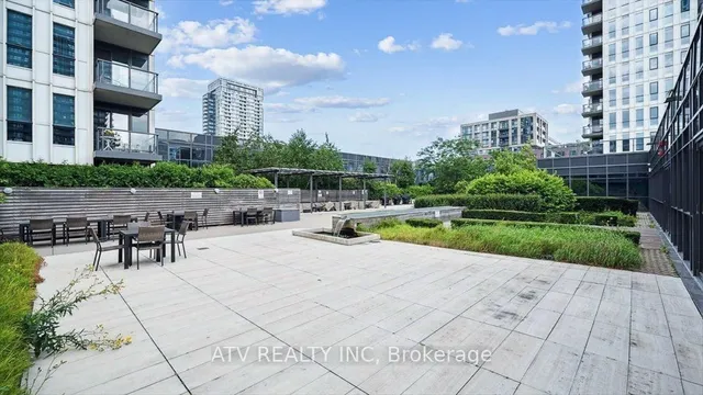 Additional image 26 of 170 Sumach St Unit 1113