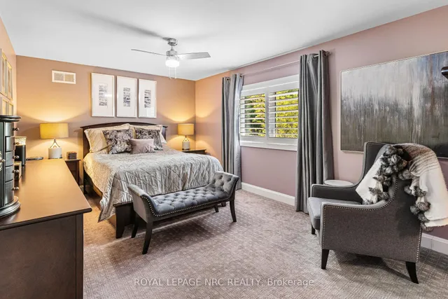 Additional image 15 of 40 DOLMAN St