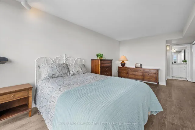 Additional image 31 of 5090 Pinedale Ave Unit 1107