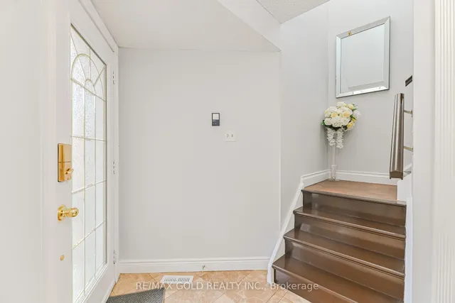 Additional image 4 of 31 Cassander Cres