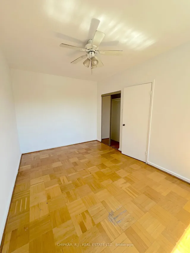 Additional image 10 of 2000 Bloor St Unit 315