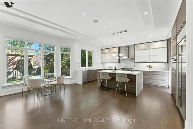 Additional image 21 of 392 Princess Ave