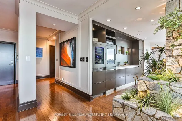 Additional image 8 of 300 Bloor St Unit 2701