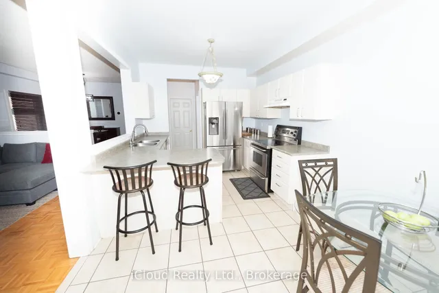 Additional image 11 of 19 Fountainview Way