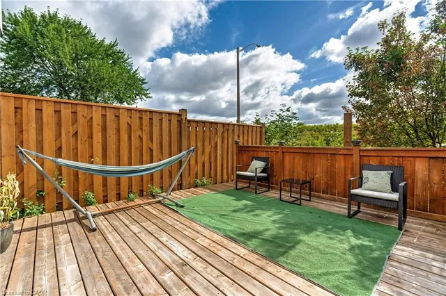 Additional image 31 of 1190 Upper Ottawa St Unit 43