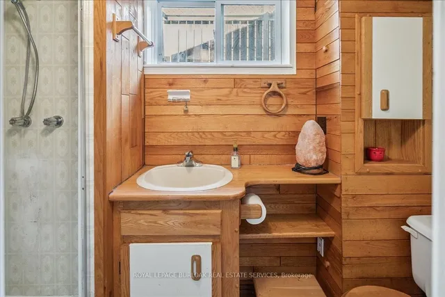 Additional image 20 of 1424 Alfred Cres