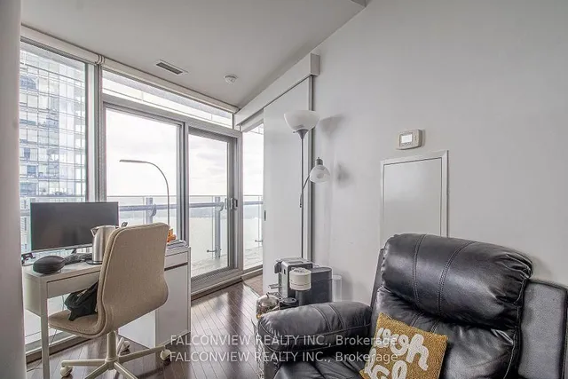 Additional image 18 of 12 York St Unit 4902