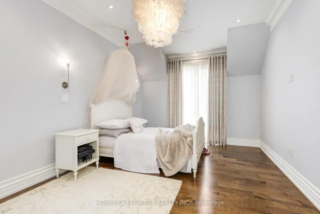 Additional image 27 of 64 Yorkminster Rd