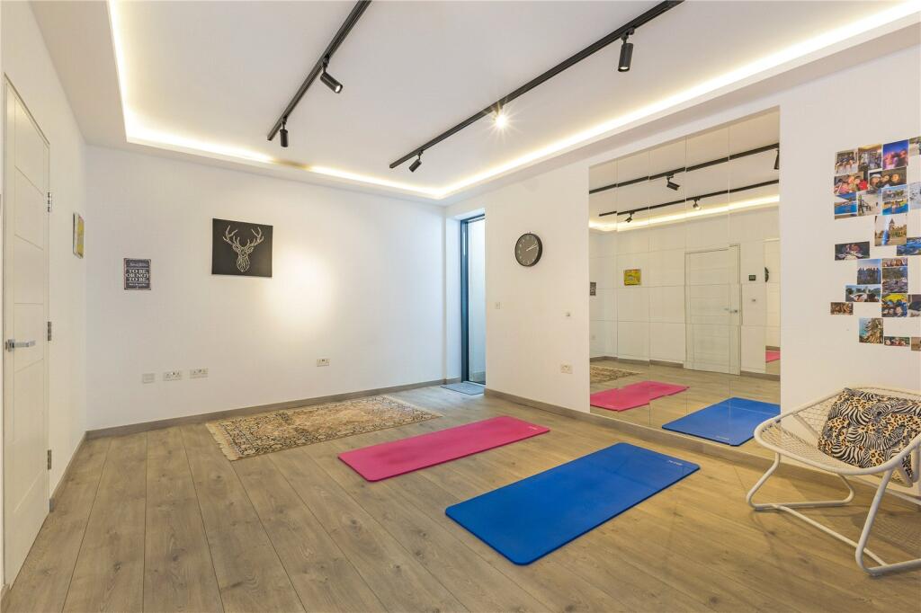 Additional image 15 of West Riding, Bricket Wood, St. Albans, Hertfordshire, AL2