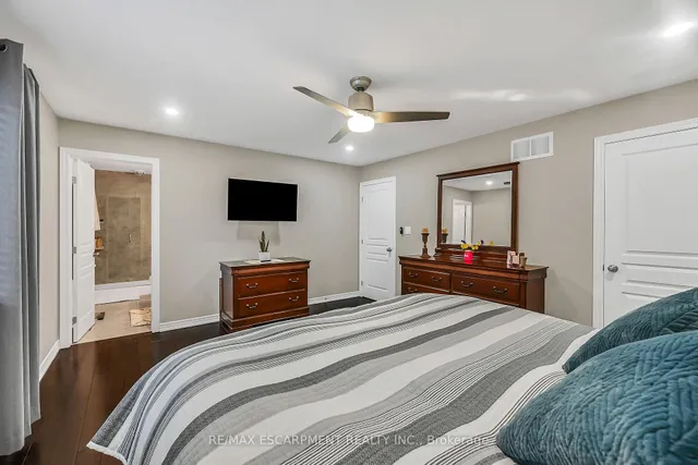 Additional image 25 of 70 Escarpment Dr