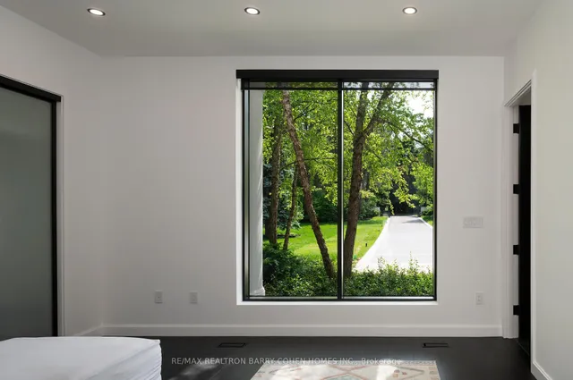 Additional image 23 of 45 Park Lane Circ