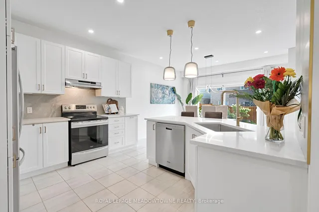 Additional image 8 of 266 Dalgleish Tr