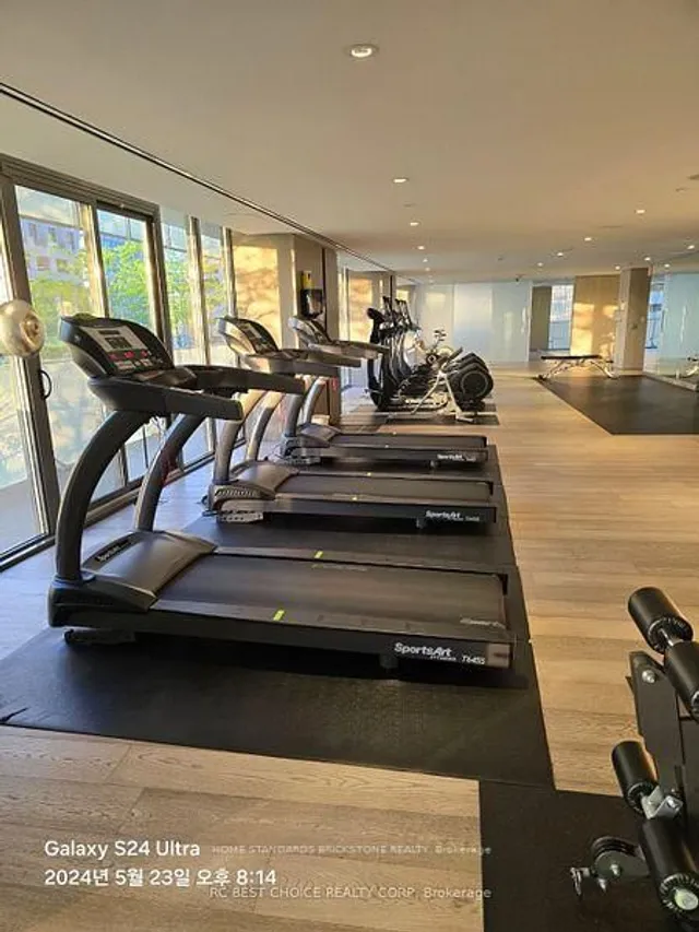 Additional image 15 of 200 Bloor St Unit 605