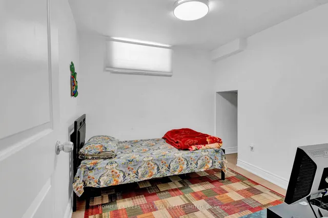 Additional image 30 of 24 Archway Cres