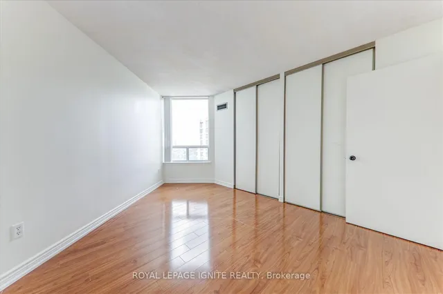 Additional image 9 of 330 Alton Towers Circ Unit 1801